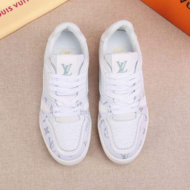 Picture of Louis Vuitton Shoes _SKULVsz38-45jyh092415086